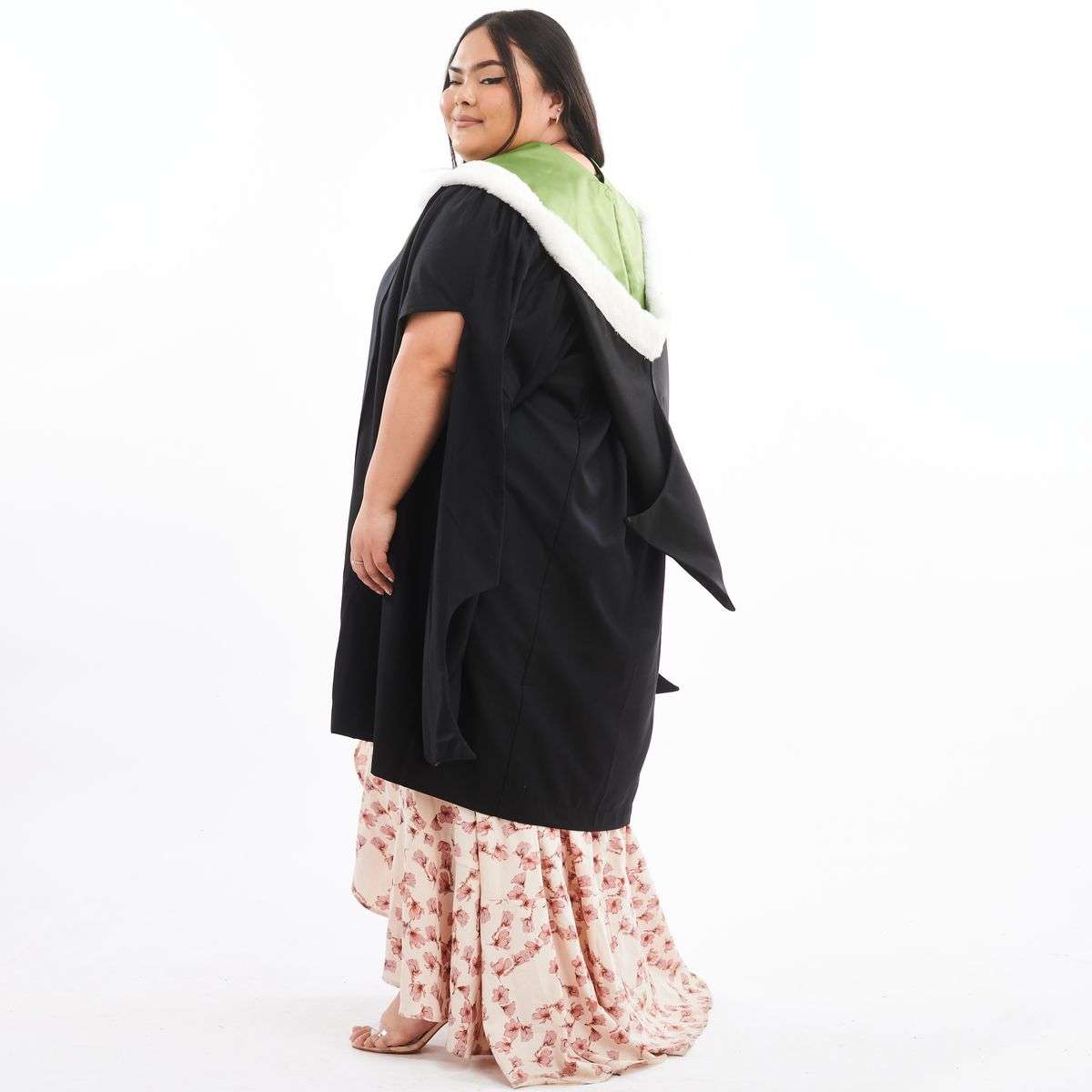 Edinburgh University Bachelors Graduation Set - Image 2