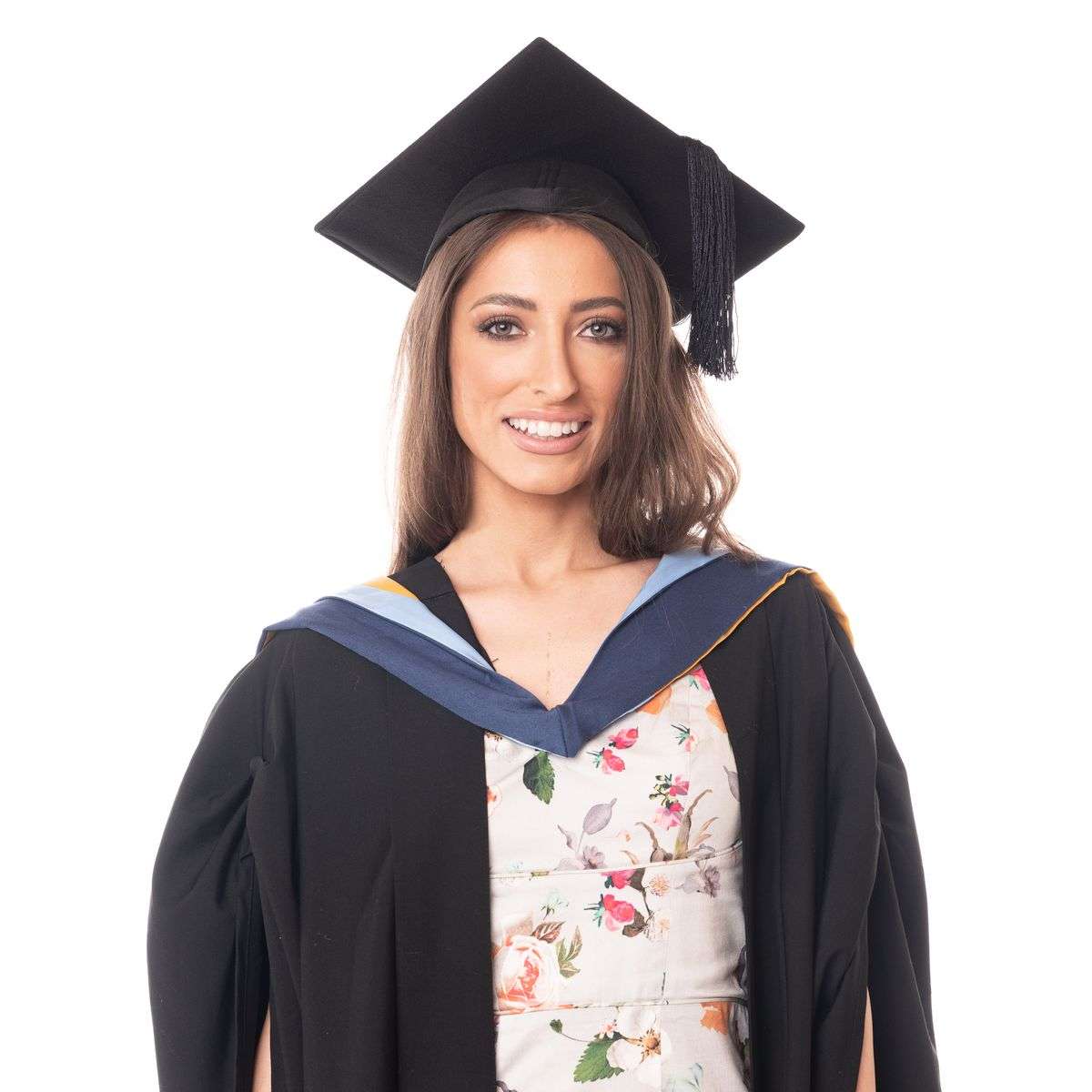 Harper Adams Bachelors Graduation Set