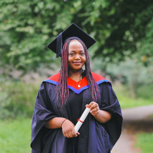 University of Bedfordshire Bachelors Graduation Set - Image 4