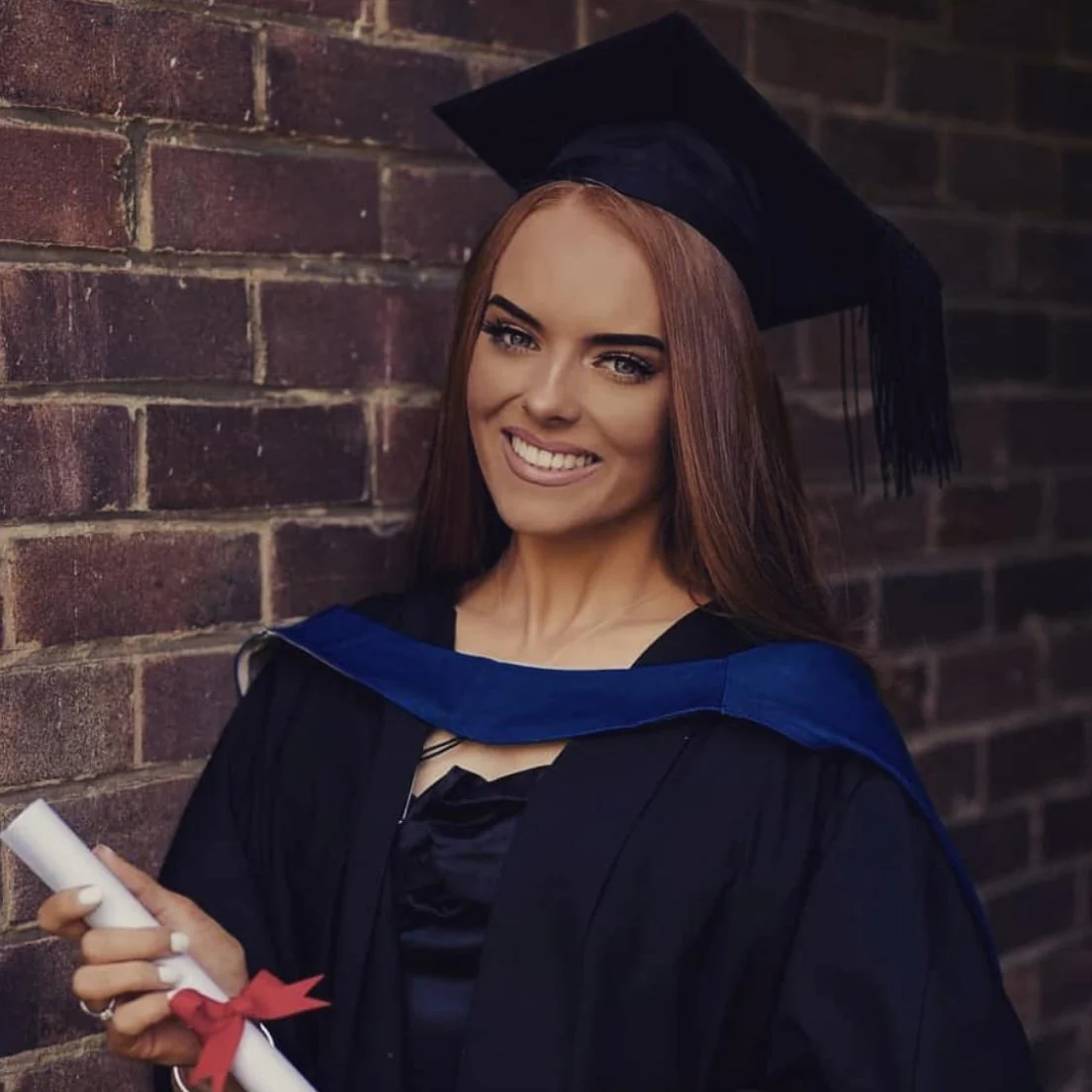 University of Reading Masters Graduation Set - Image 4