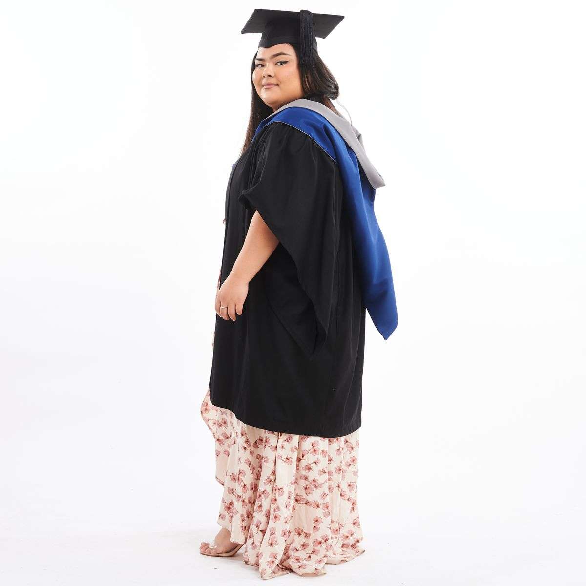 University of West London Bachelors Graduation Set (Hire) - Image 2